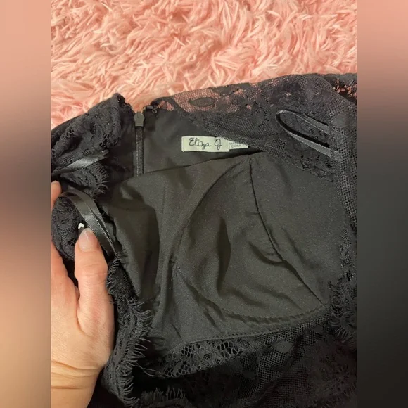 Eliza J Lace Sleeve Cocktail Dress Black Ruched Sheath Size 10 NWT Nordstrom - Picture 6 of 6